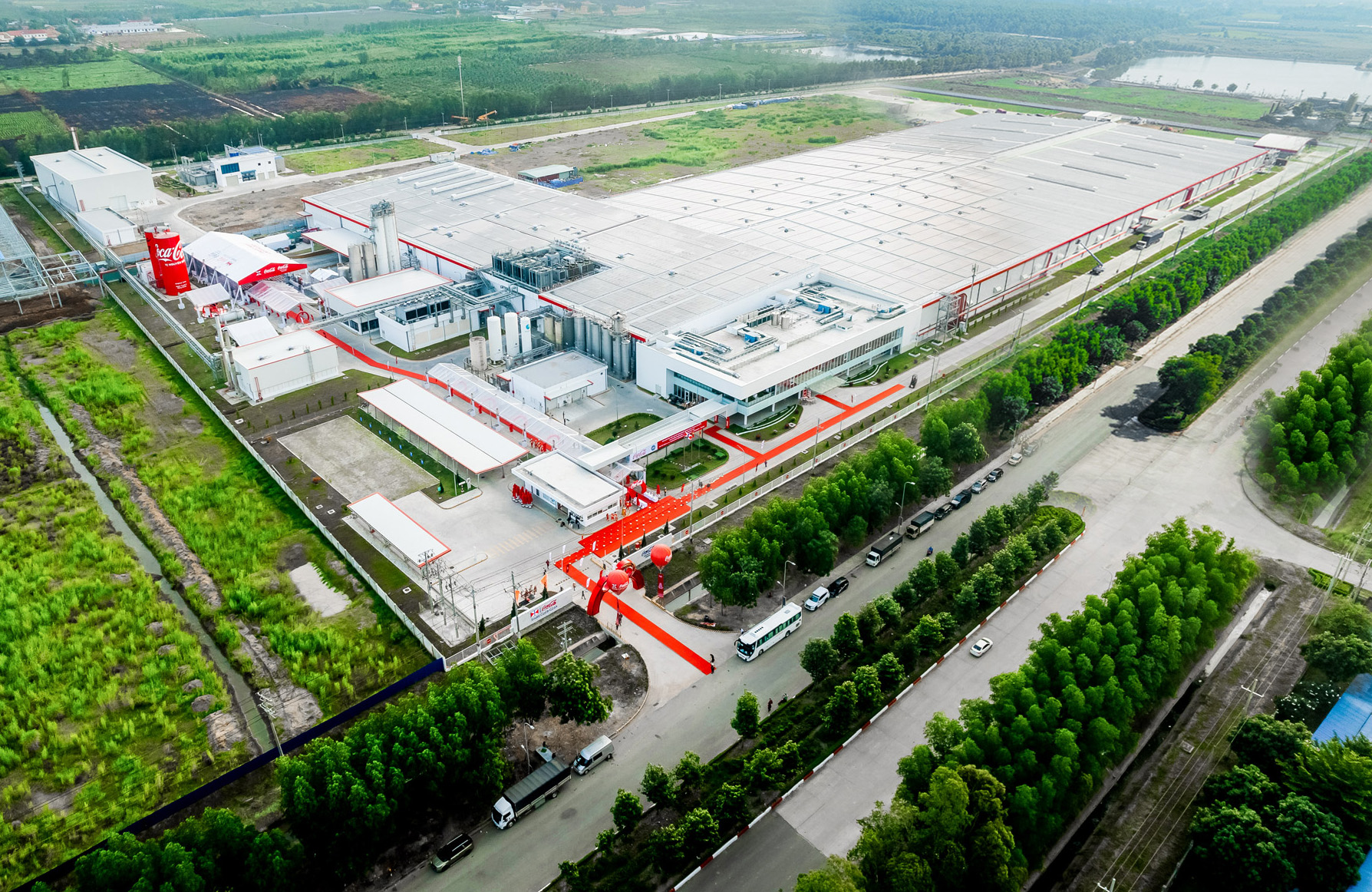 le-khanh-thanh-du-an-nha-may-coca-cola-lon-nhat-viet-nam-do-sol-enc-thi-cong