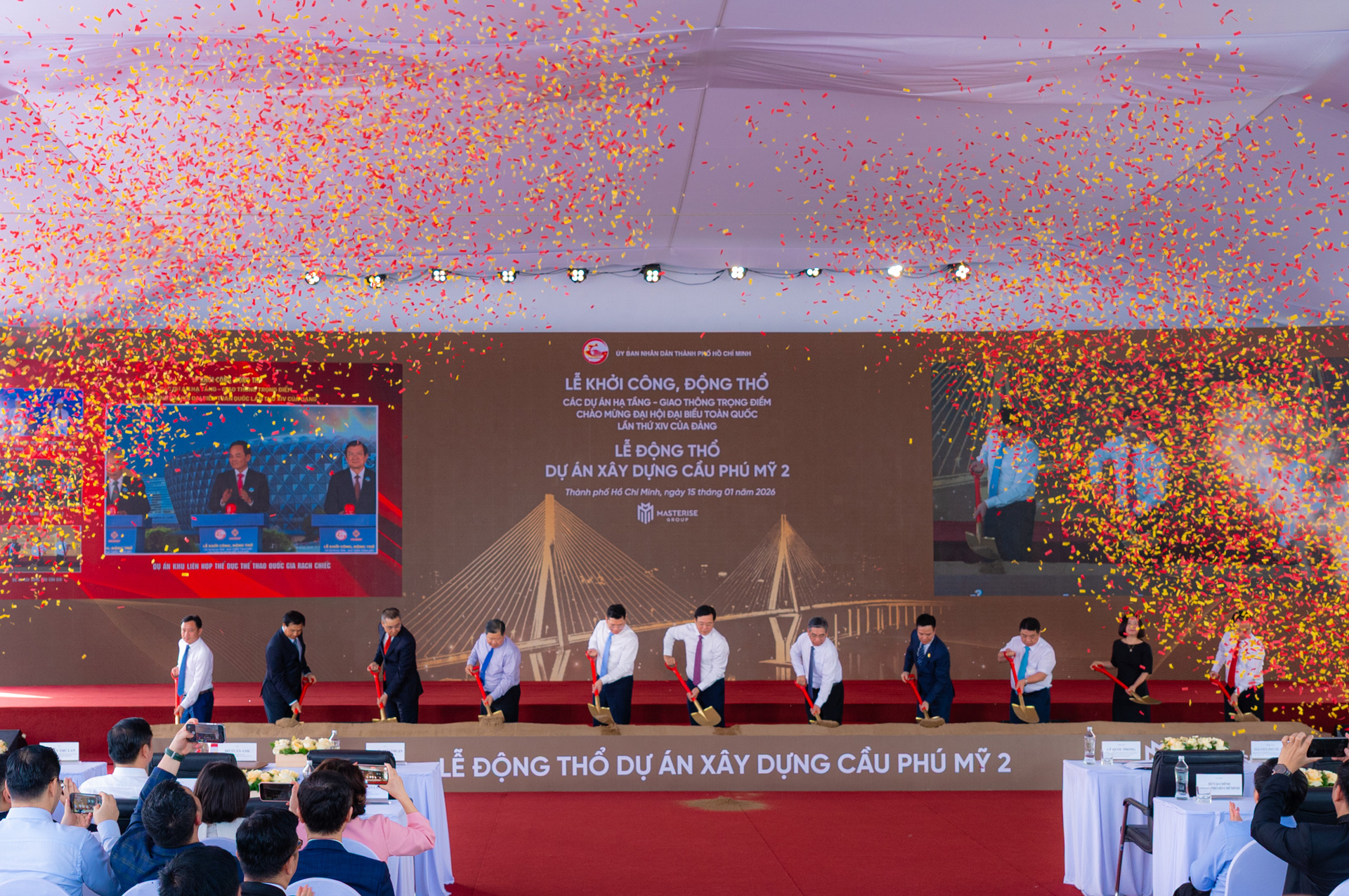 ban-lanh-dao-sol-enc-cung-he-sinh-thai-tham-du-le-khoi-cong-cac-du-an-trong-diem-thanh-pho-ho-chi-minh