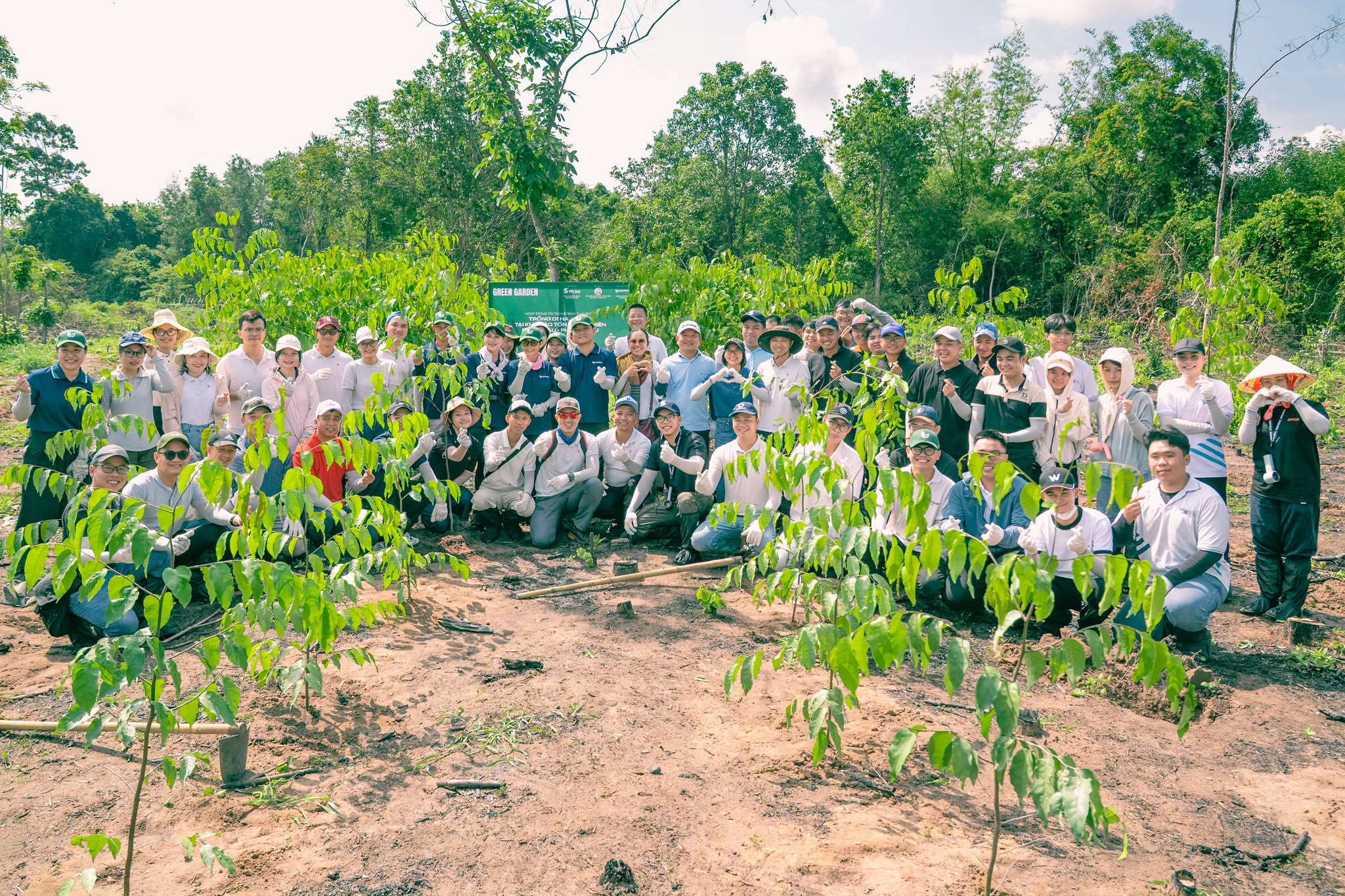 cbnv-sol-enc-chung-tay-trong-01-ha-rung-tai-khu-bao-ton-thien-nhien-binh-chau-phuoc-buu
