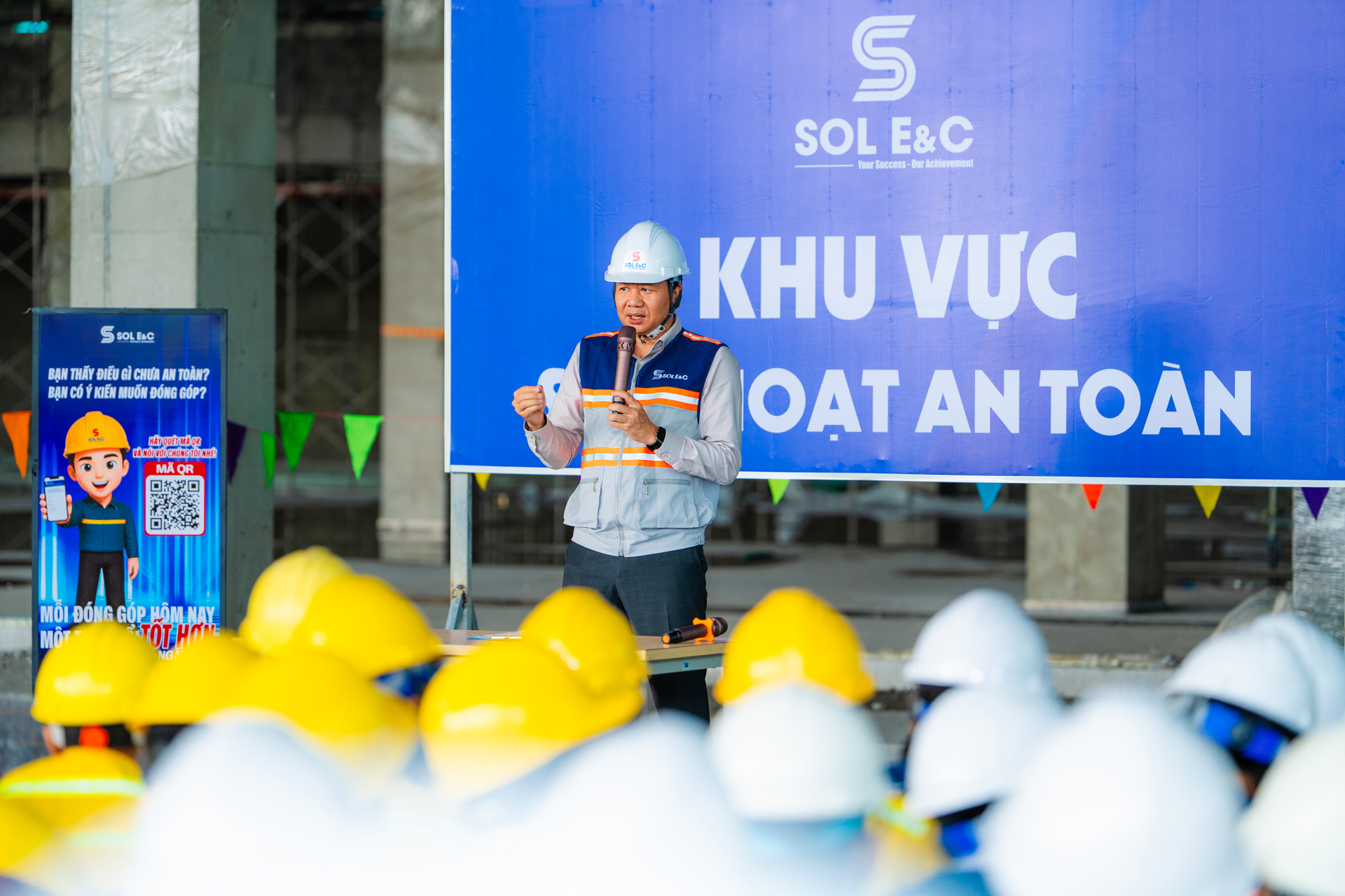 van-hoa-an-toan-chu-dong-gop-phan-nang-cao-chat-luong-moi-truong-lam-viec-tren-cac-cong-trinh-cua-sol-enc